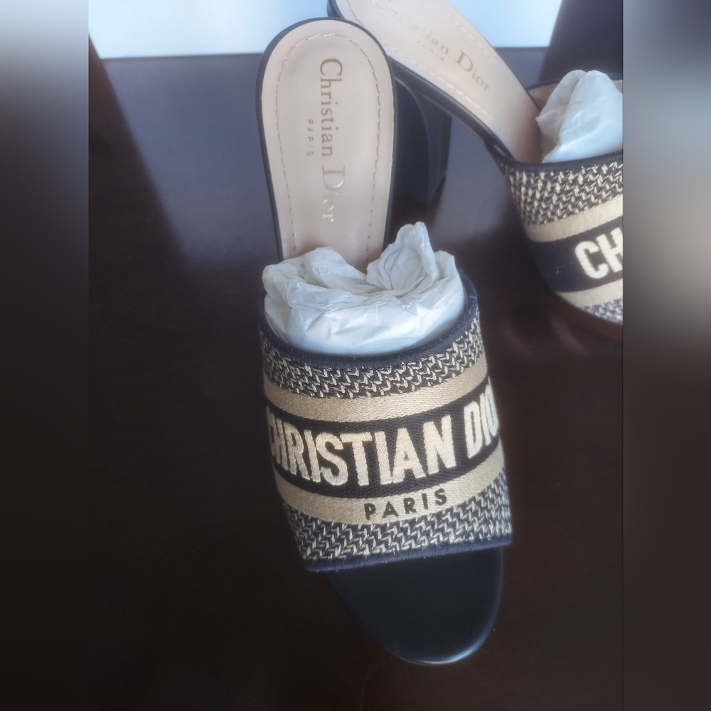 **BRAND NEW** CHRISTIAN DRIOR EMBROIDERED MULE HEELS